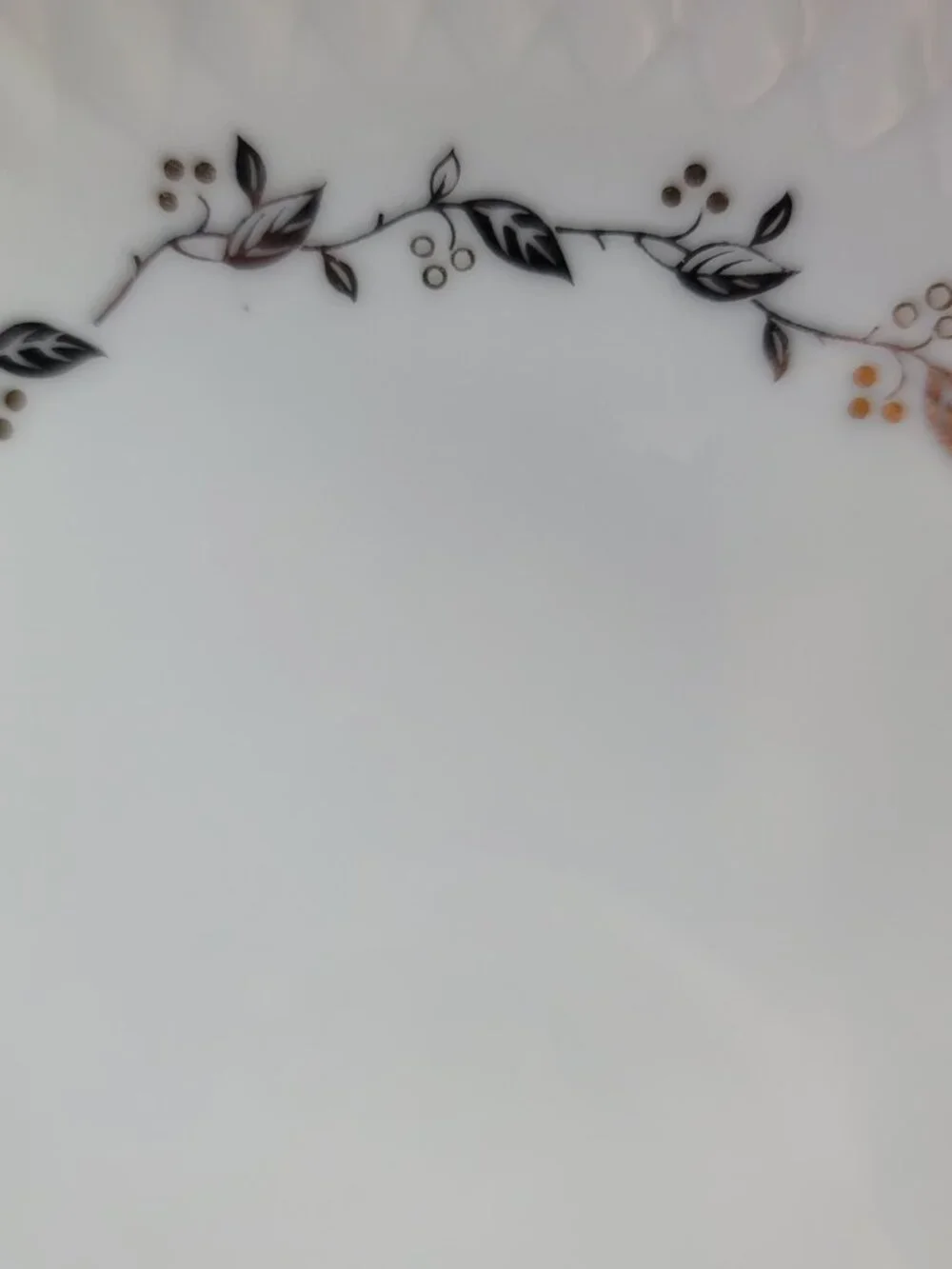 FOUR Sango Carillon Soup Bowls White Gold Berries Platinum Leaves